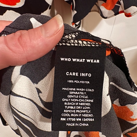 Who What Wear flower sundress with cinched waist - Picture 3 of 5